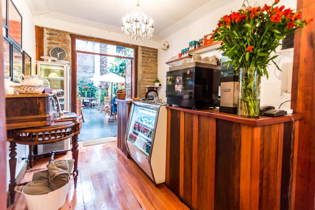 Bed & Breakfast Hostal La Casita 3*