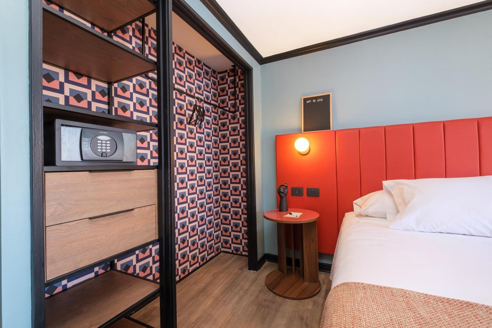 Aparthotel Serviced *
