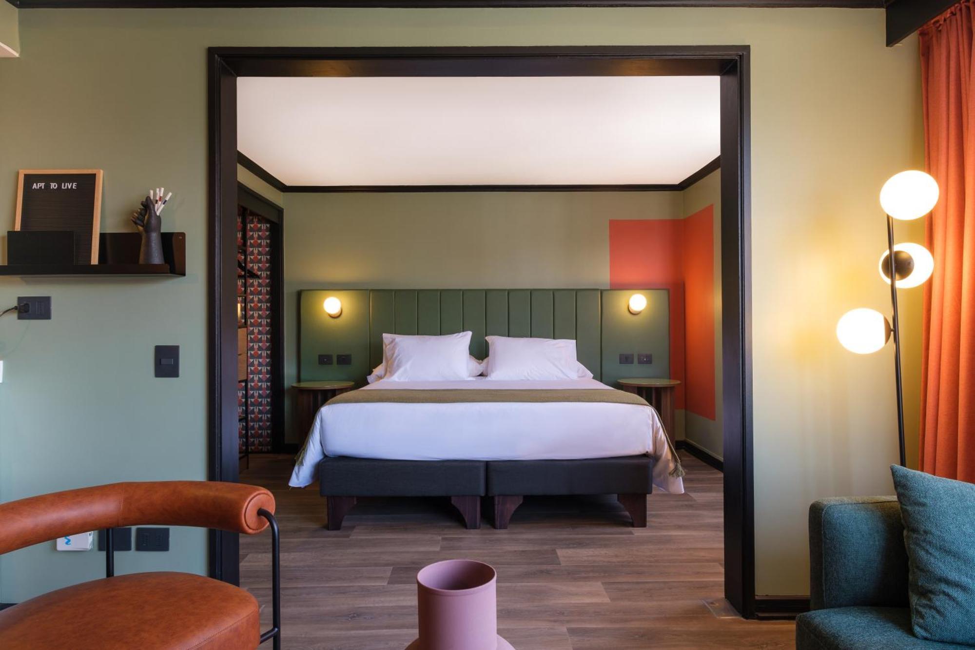 Serviced Aparthotel *