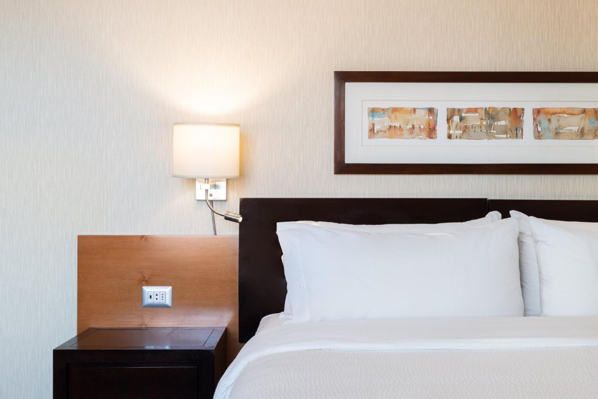 Hotel Express Condes By Ihg 4*