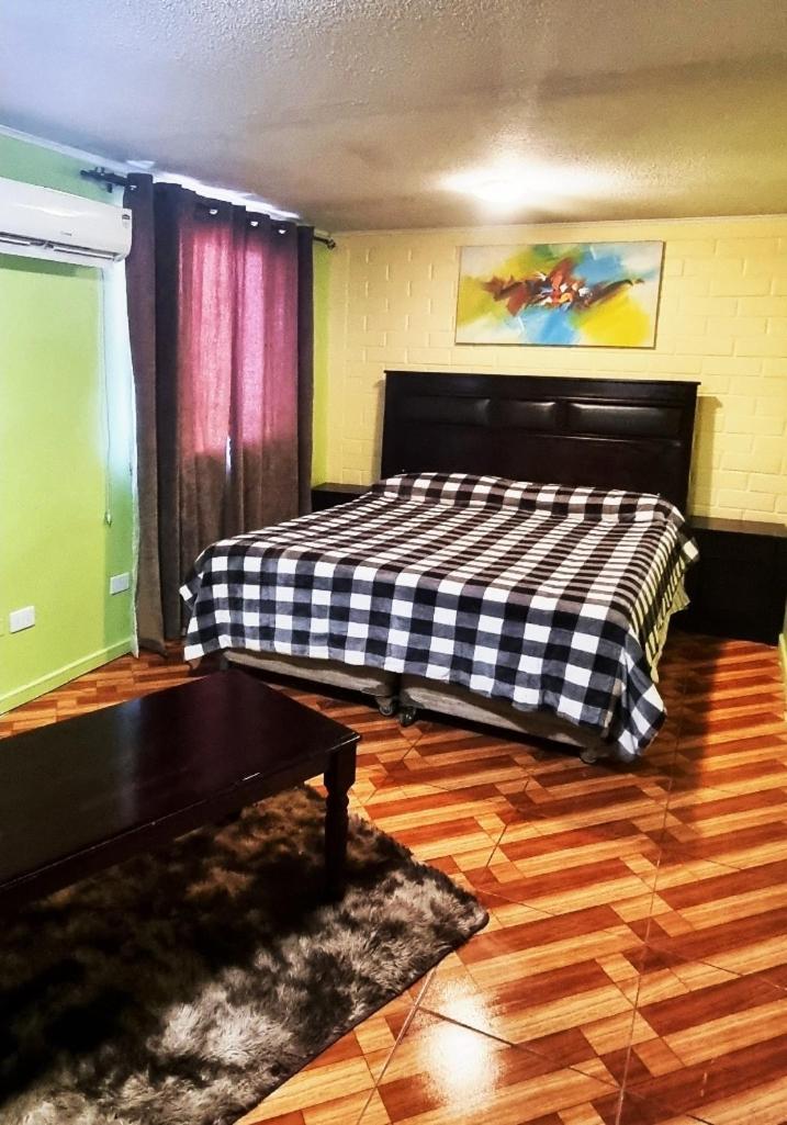Nhà nghỉ Casa Enea Pudahuel *