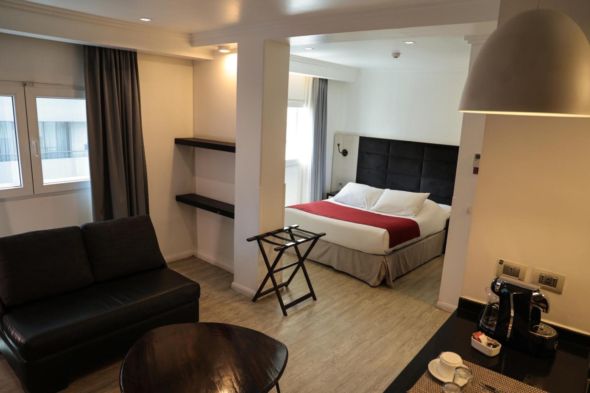 Sommelier Agustinas Hotel Santiago