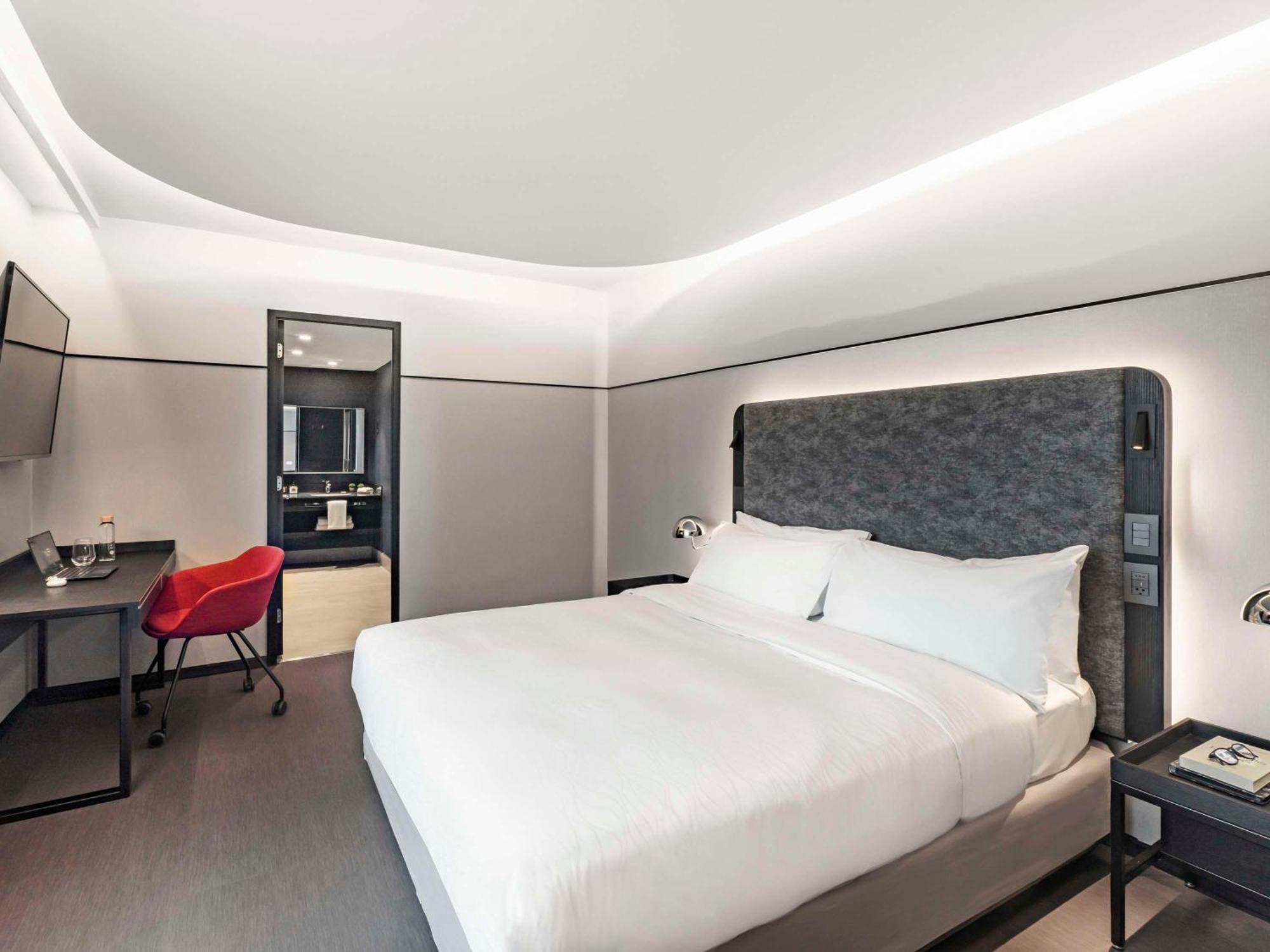 Pullman Vitacura 5*