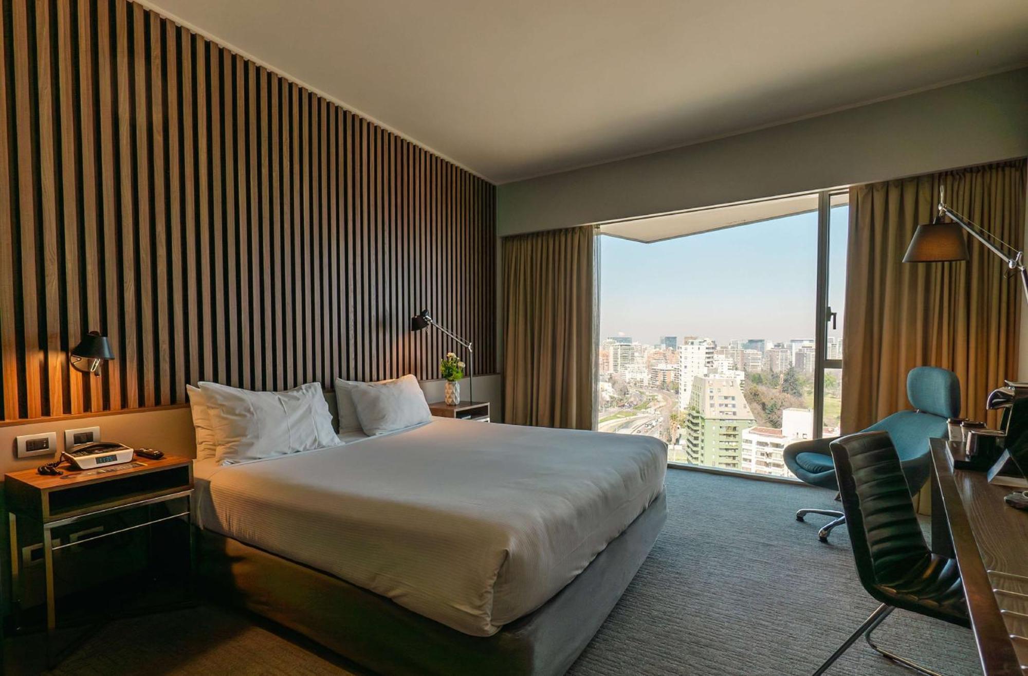 Cumbres Vitacura Hotel 4*
