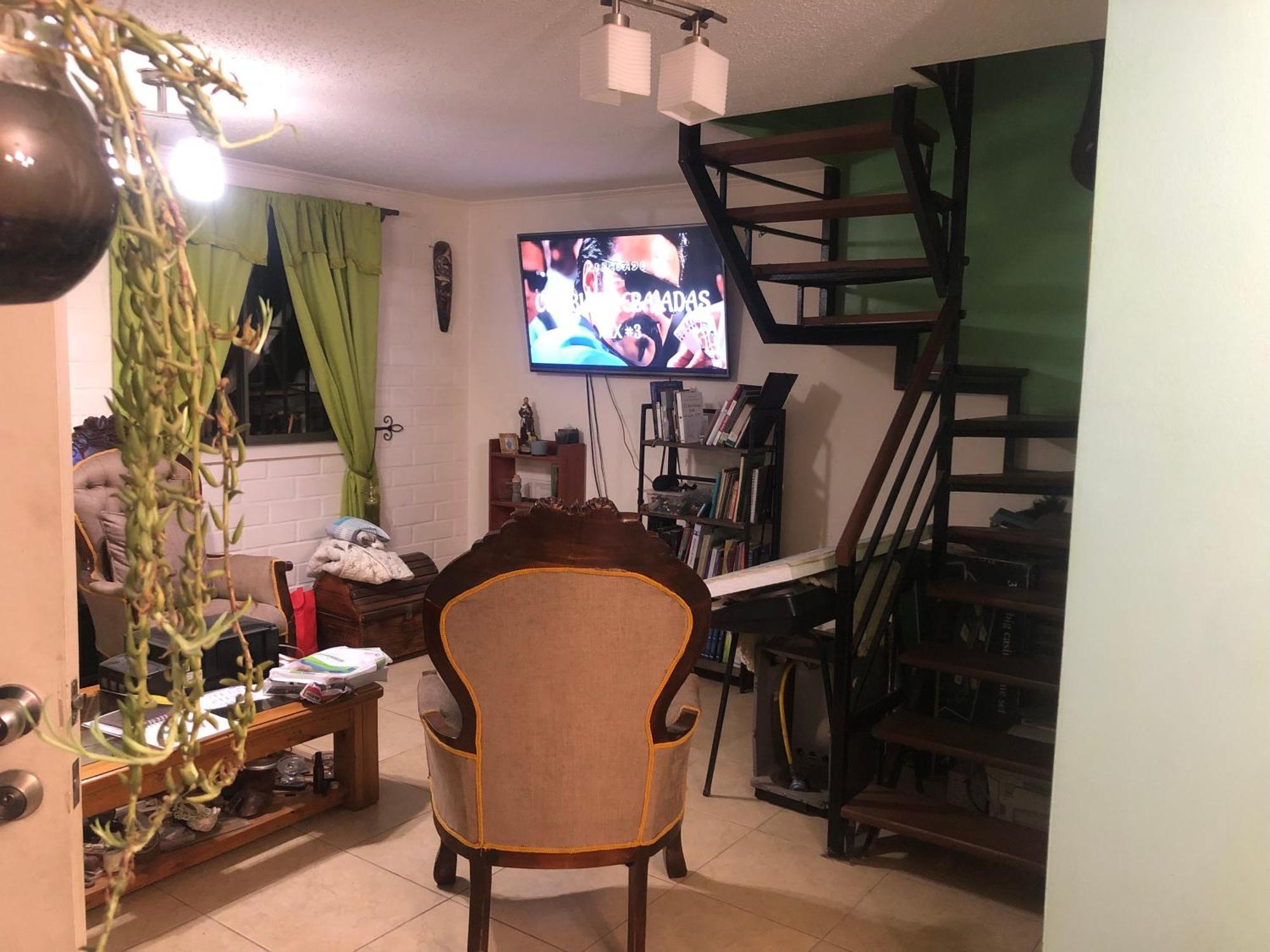 Hostel Tu Espacio Re - Casa Cerca Del Aeropuerto Homestay Santiago