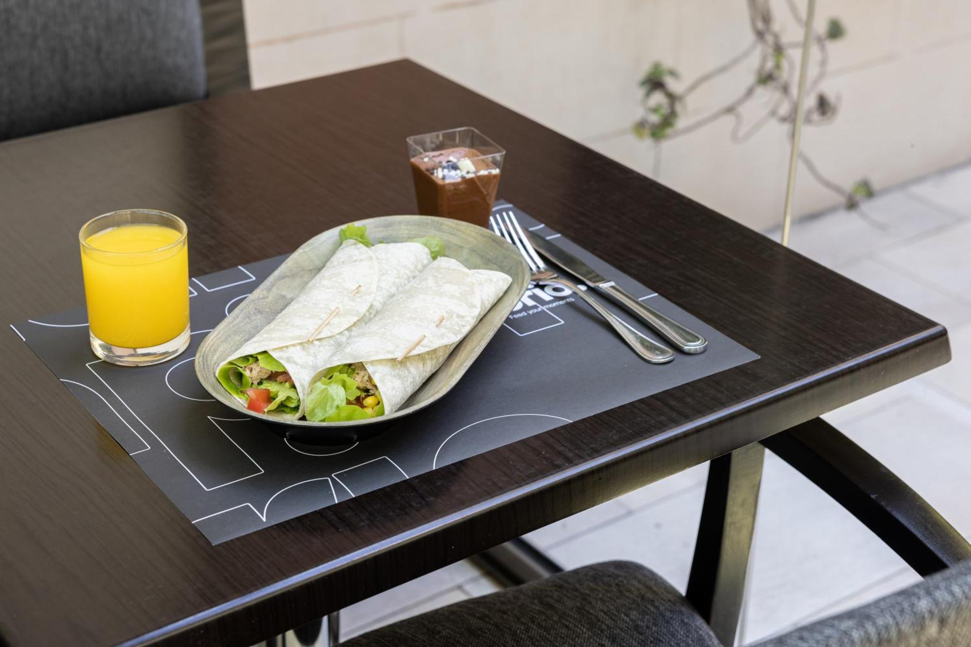 Express Condes By Ihg Hotel 4*