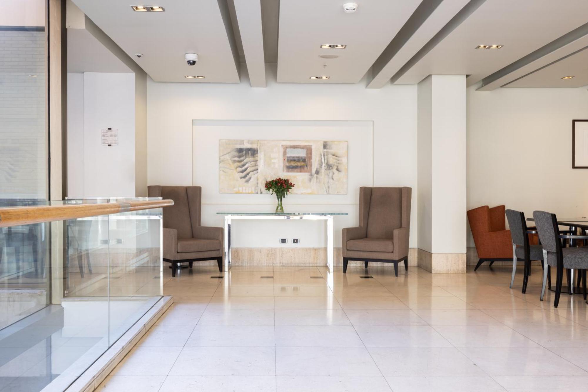 Express Condes By Ihg Hotel 4*