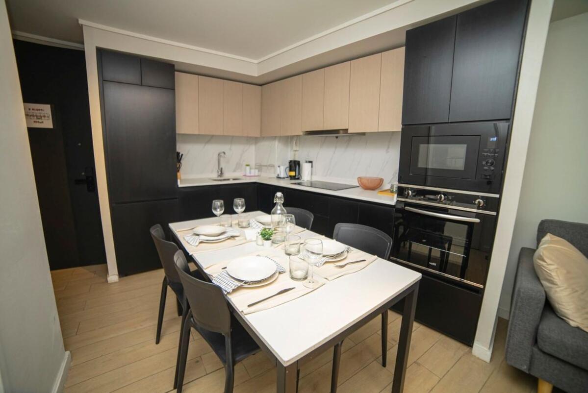 Vive El Lujo Urbano En Providencia Apartment