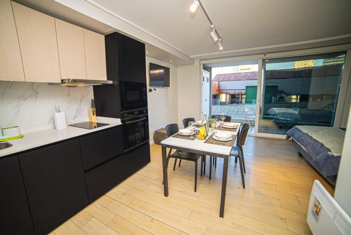 Tu Escape Exclusivo A Pasos Del Costanera Apartamento Santiago