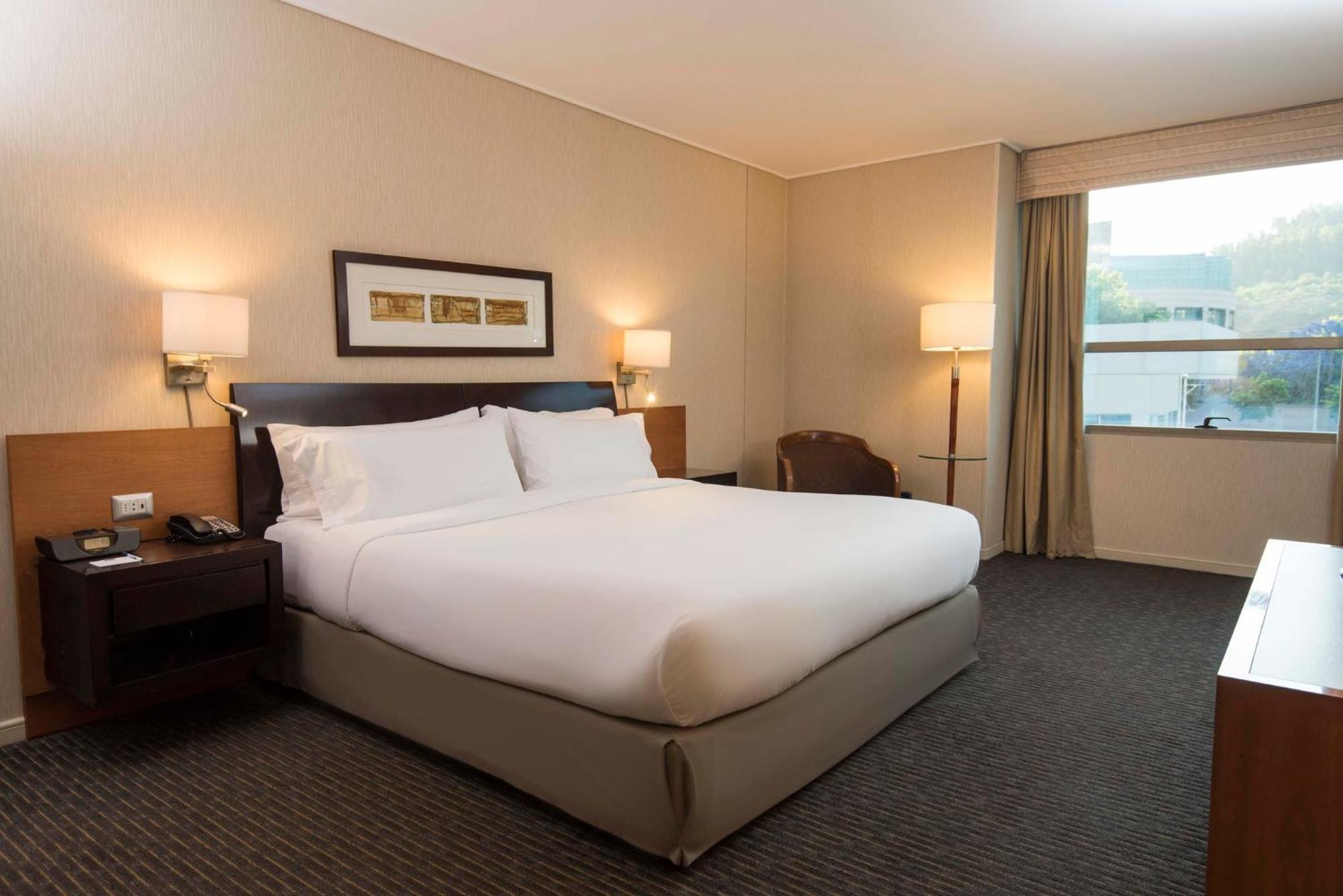 Express Condes By Ihg Hotel