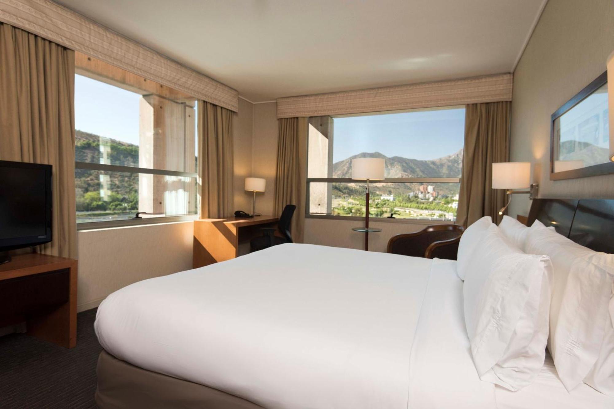 Express Condes By Ihg Hotel