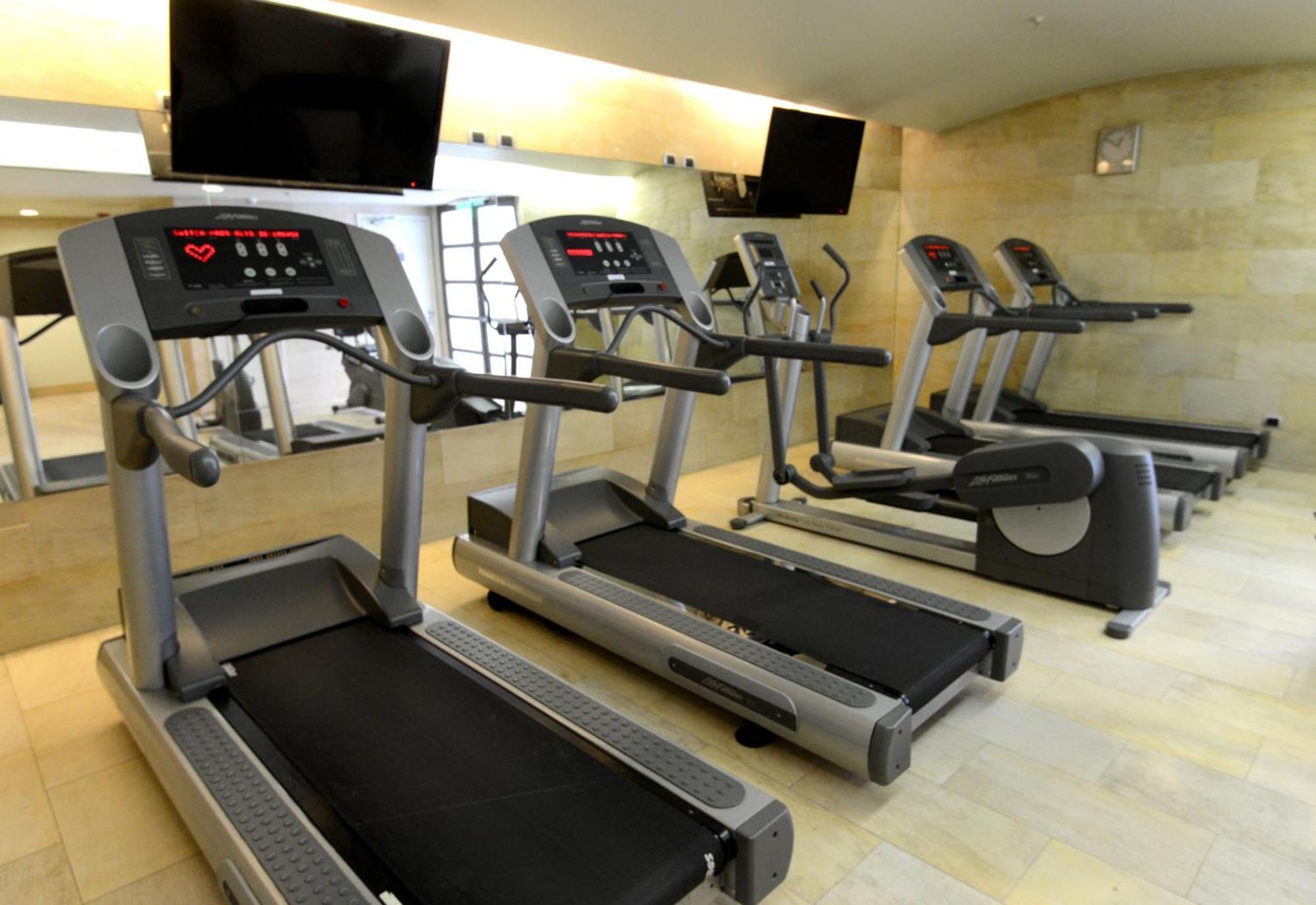 Hotel Express Condes By Ihg
