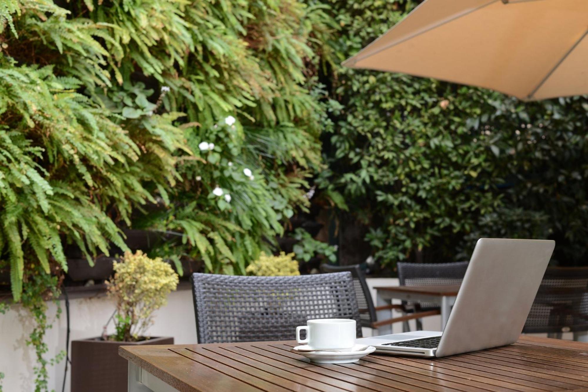 Express Condes By Ihg Hotel