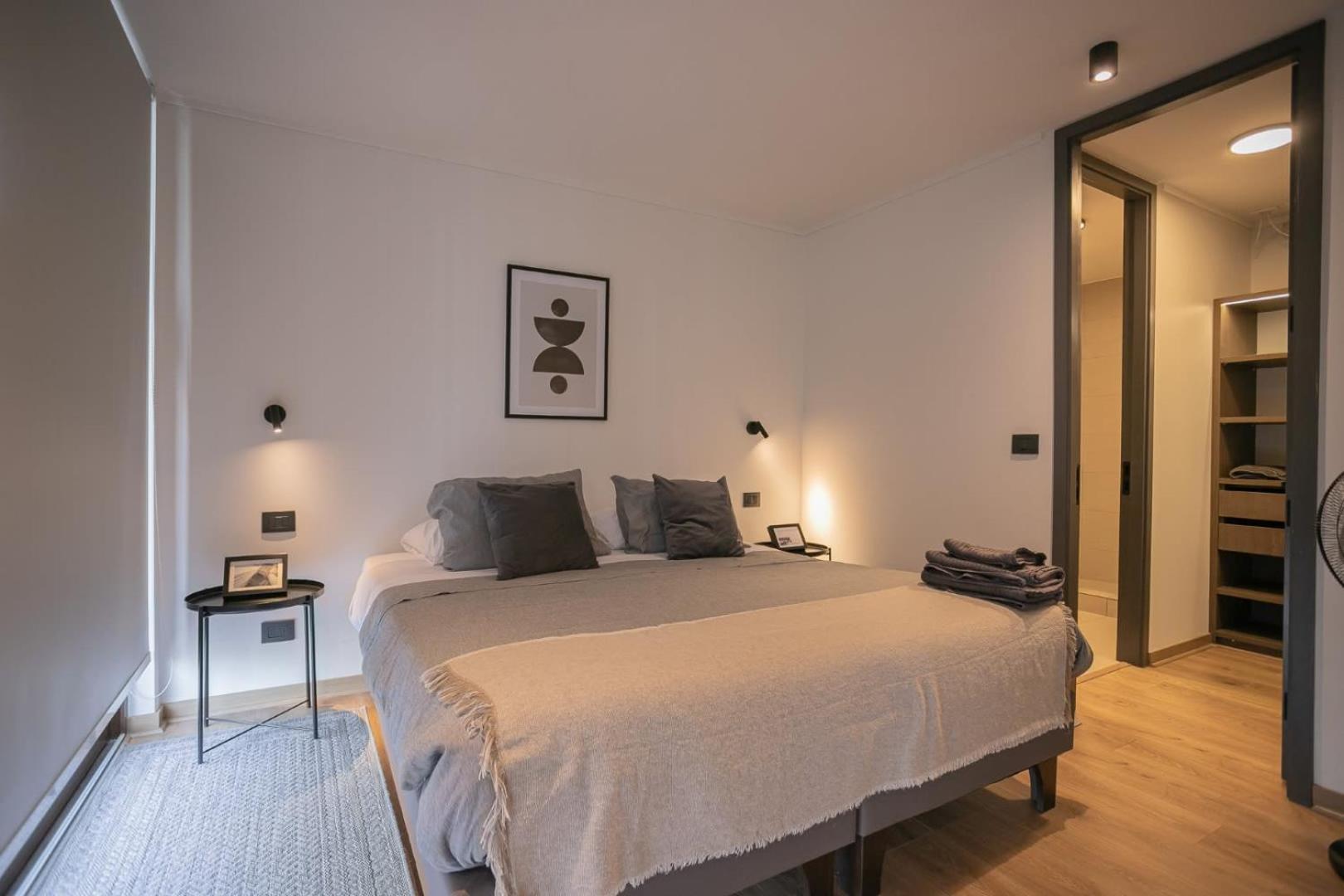 Apartamento Refinado Deparamento En Sector El Golf Santiago