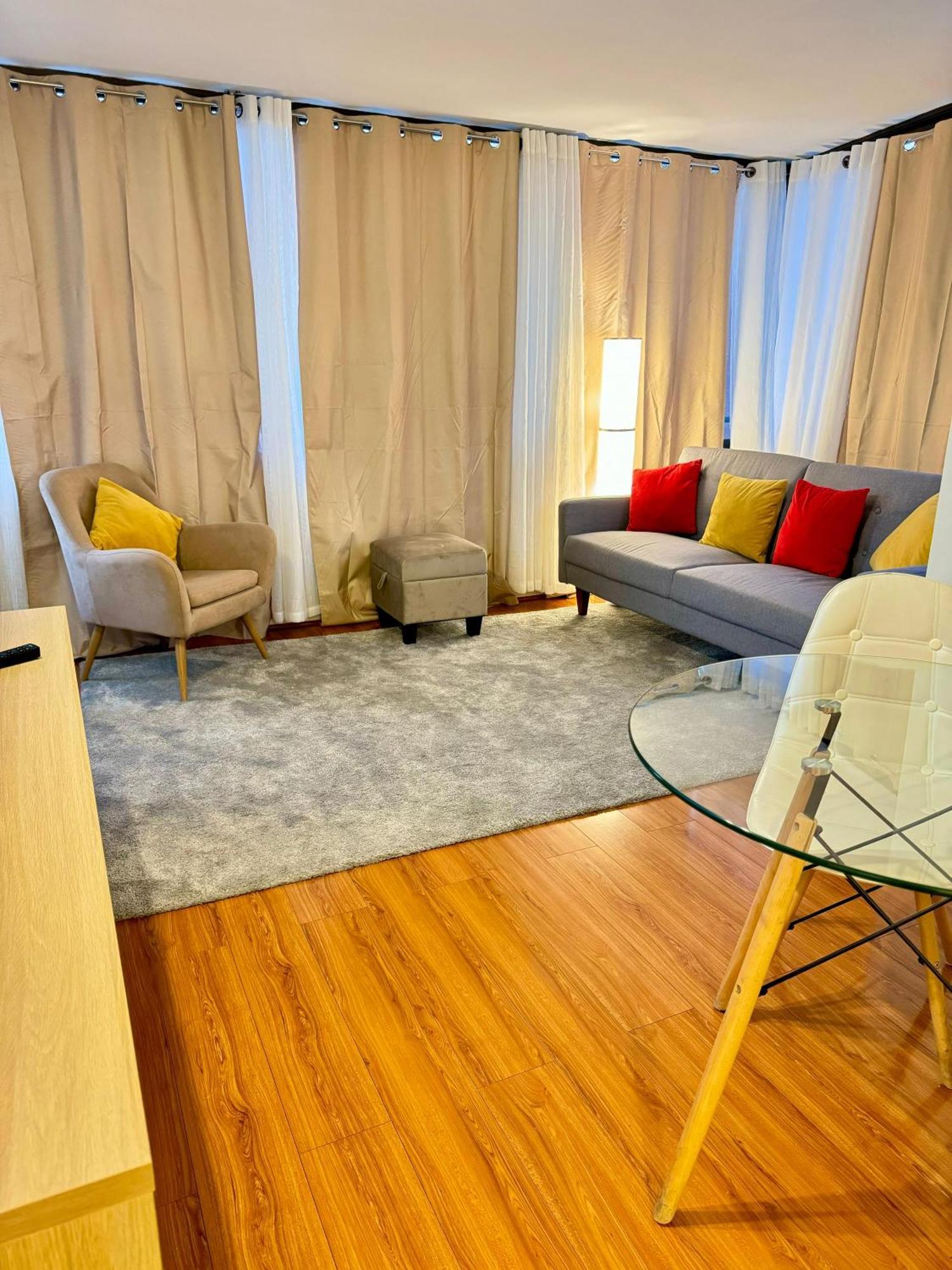 Andar 14 Localizacao Em Condes Chile Confortavel Santiago
