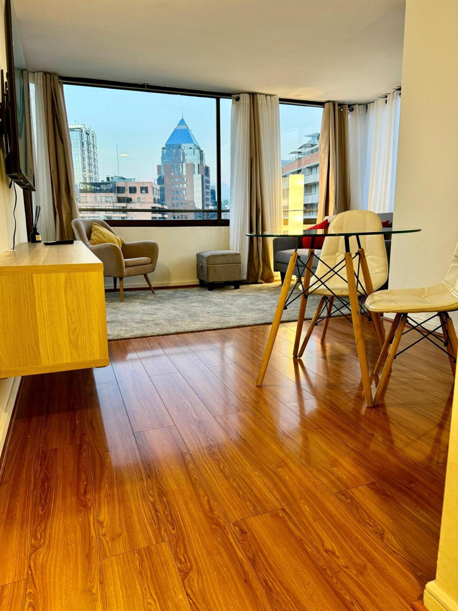 Apartment Andar 14 Localizacao Em Condes Chile Confortavel Santiago