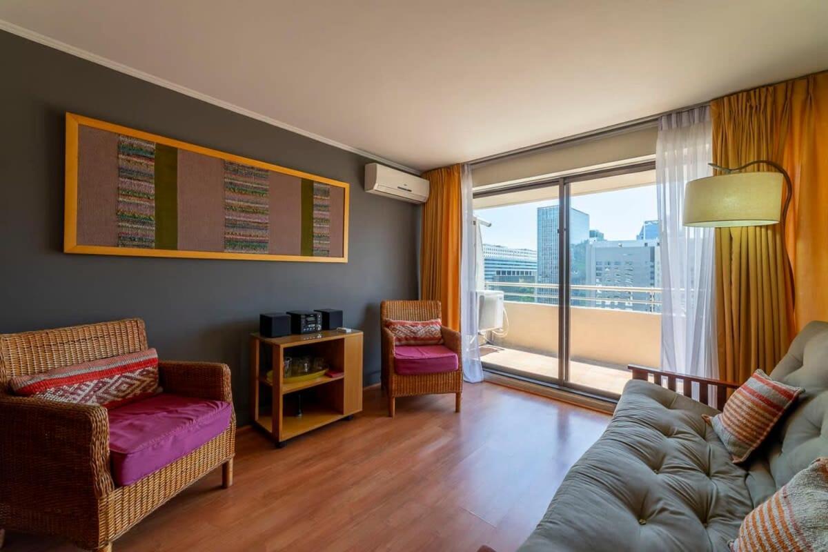 Unparalleled Space Near Tobalaba Apartamento Santiago