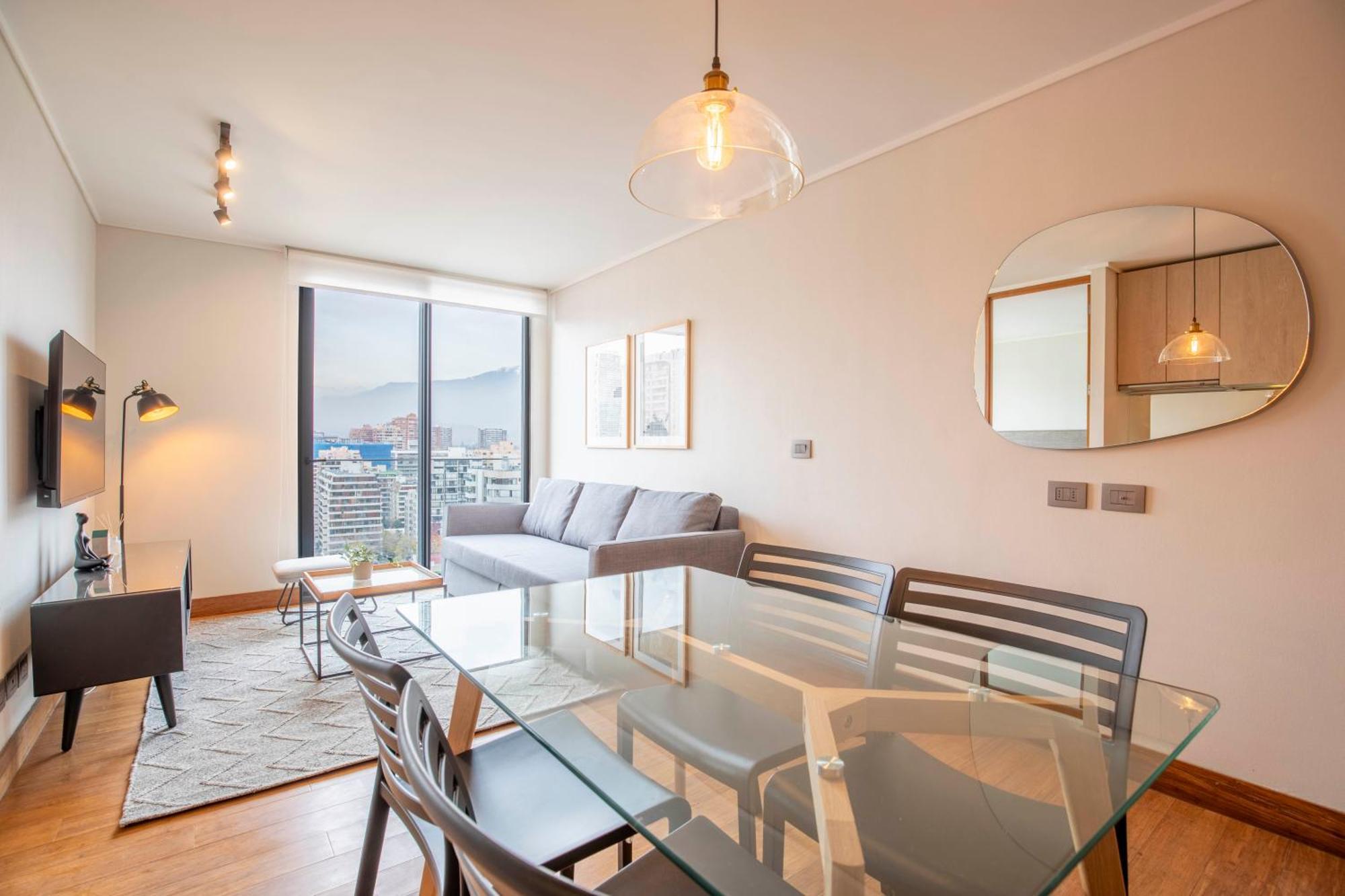 Ac- Metro, Mall, Parking Ps Apartment *