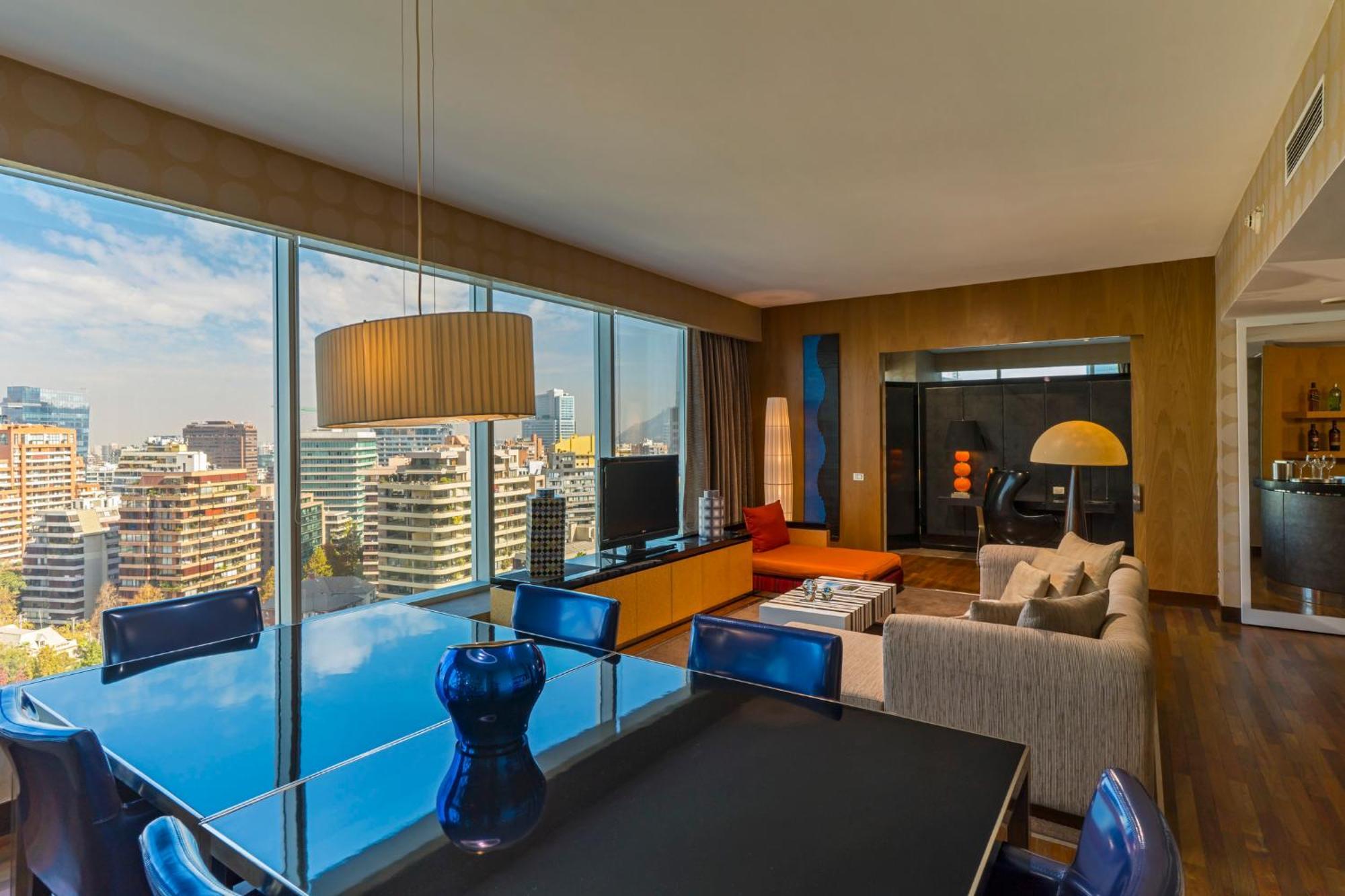 Hotel W
