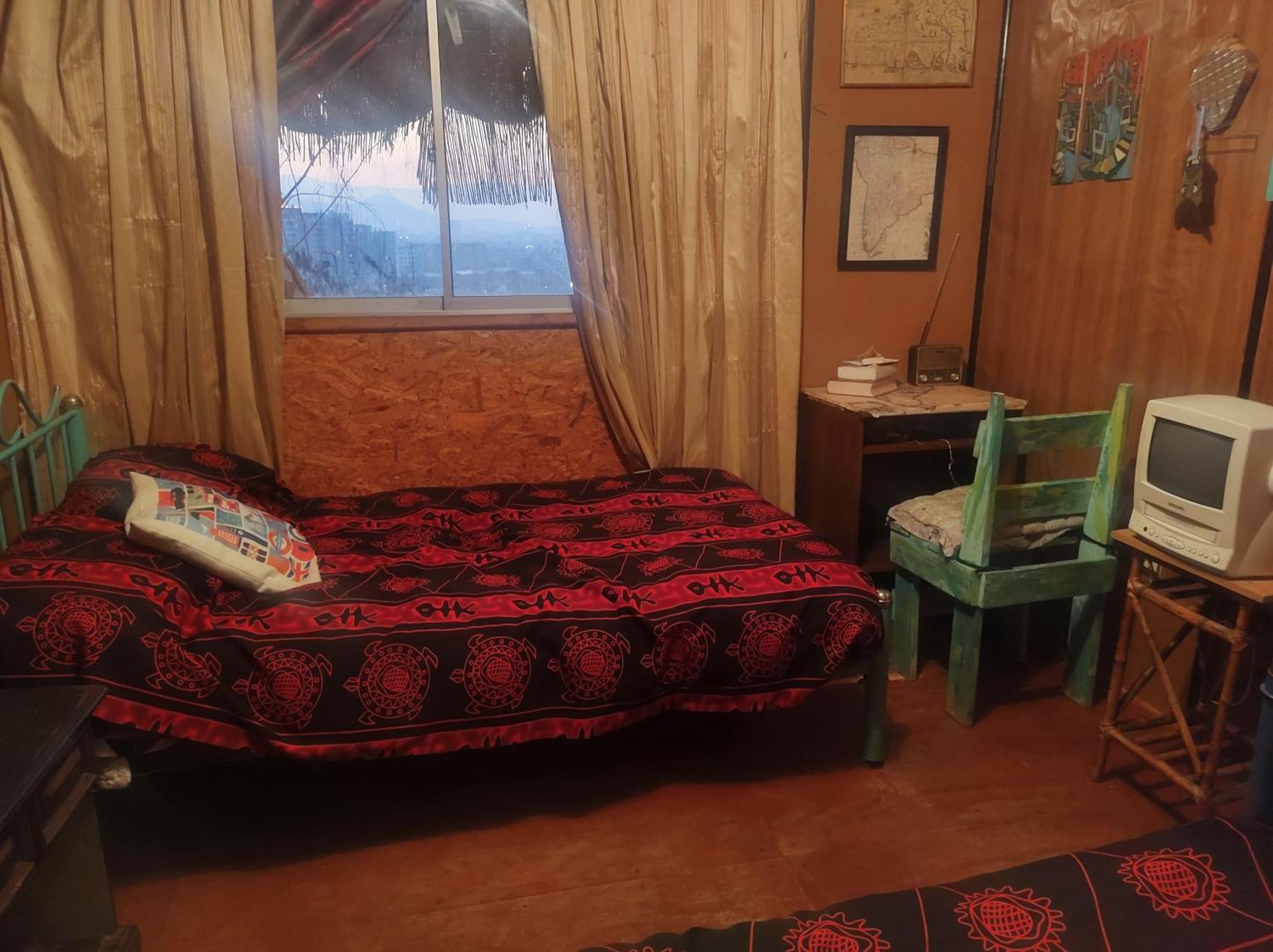 Nuevovalpo Hillside Homestay Bed & Breakfast