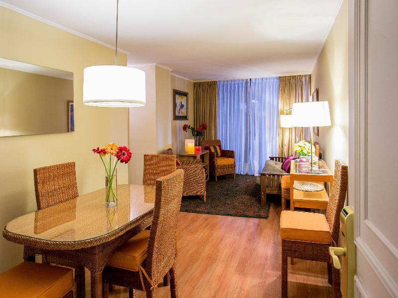 Aparthotel La Sebastiana 3*