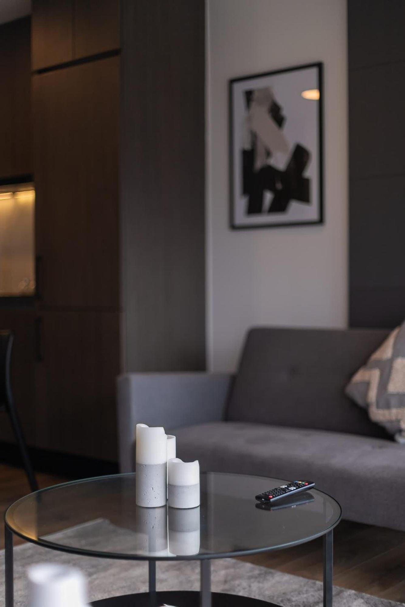 Experience Comfort And Spaciousness In Condes Apartamento *