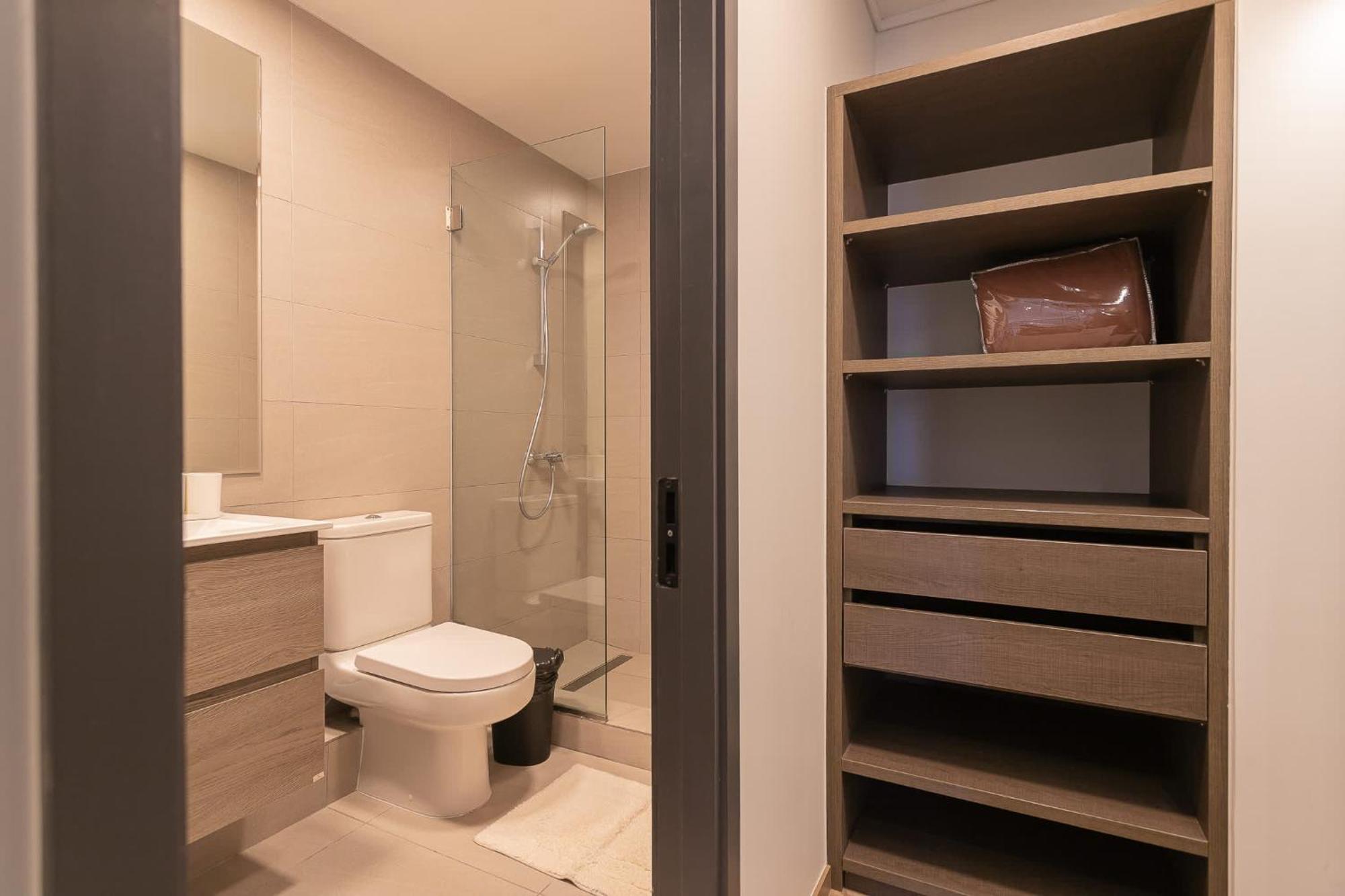 Experience Comfort And Spaciousness In Condes Apartamento Santiago de Chile