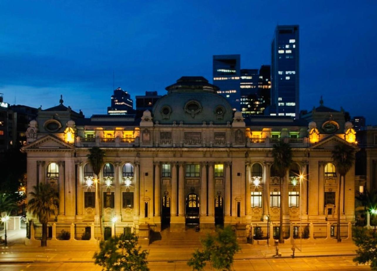 Casco Historico Metro Santa Lucia 7 *