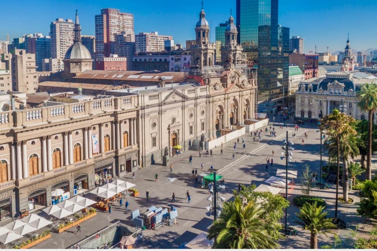 Casco Historico Metro Santa Lucia 7