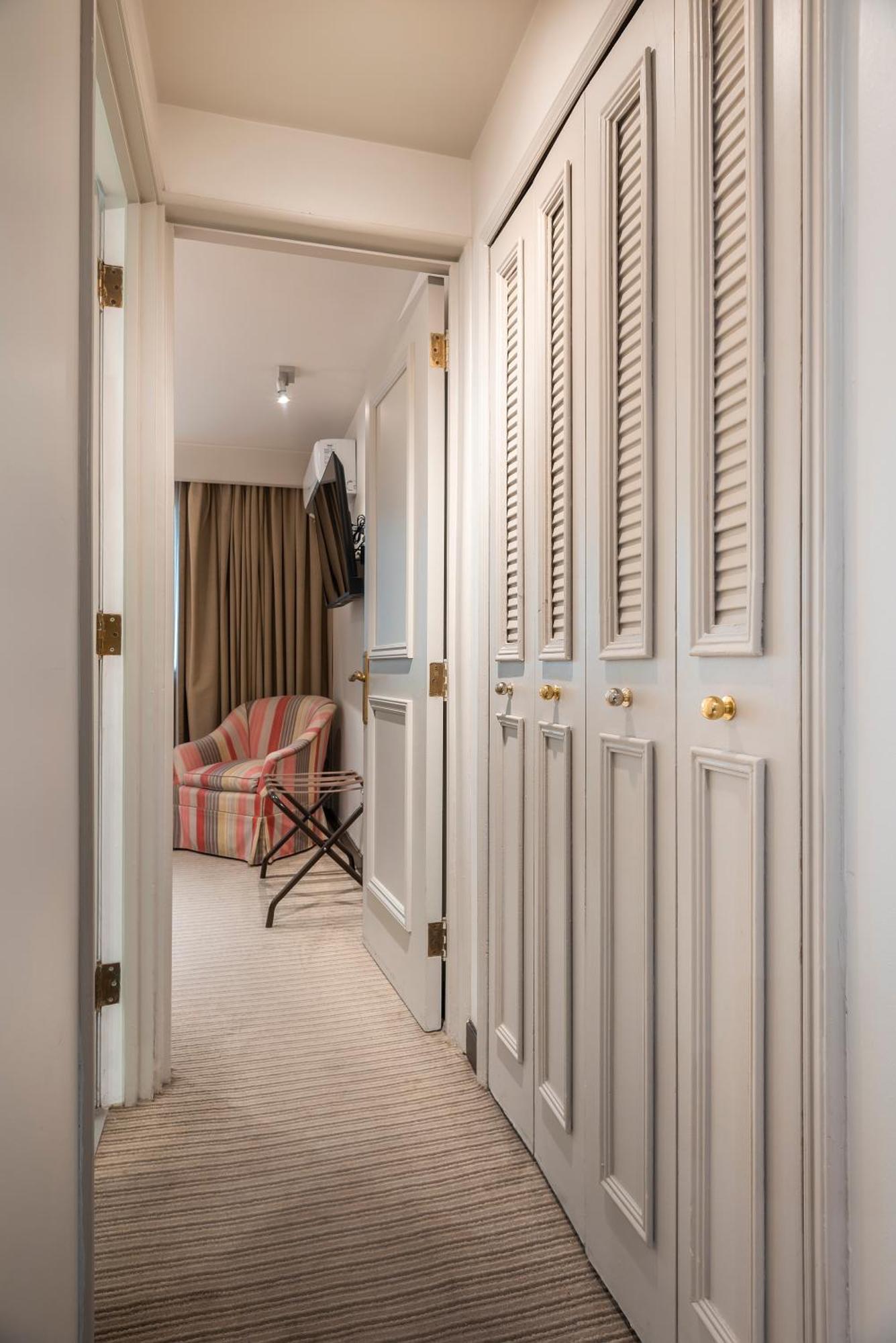 Hotel Espanoles