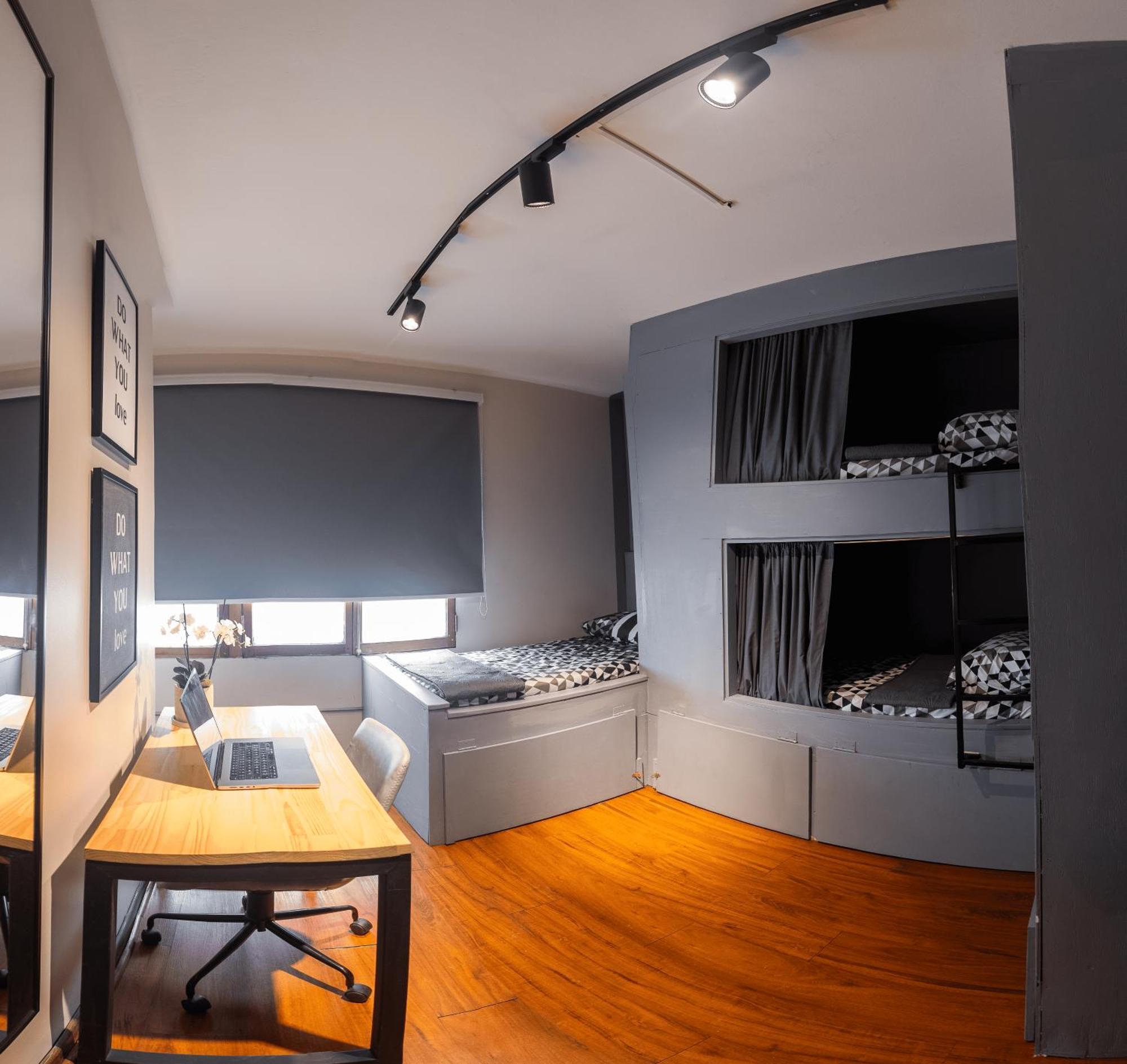 Hostel La Moneda Santiago