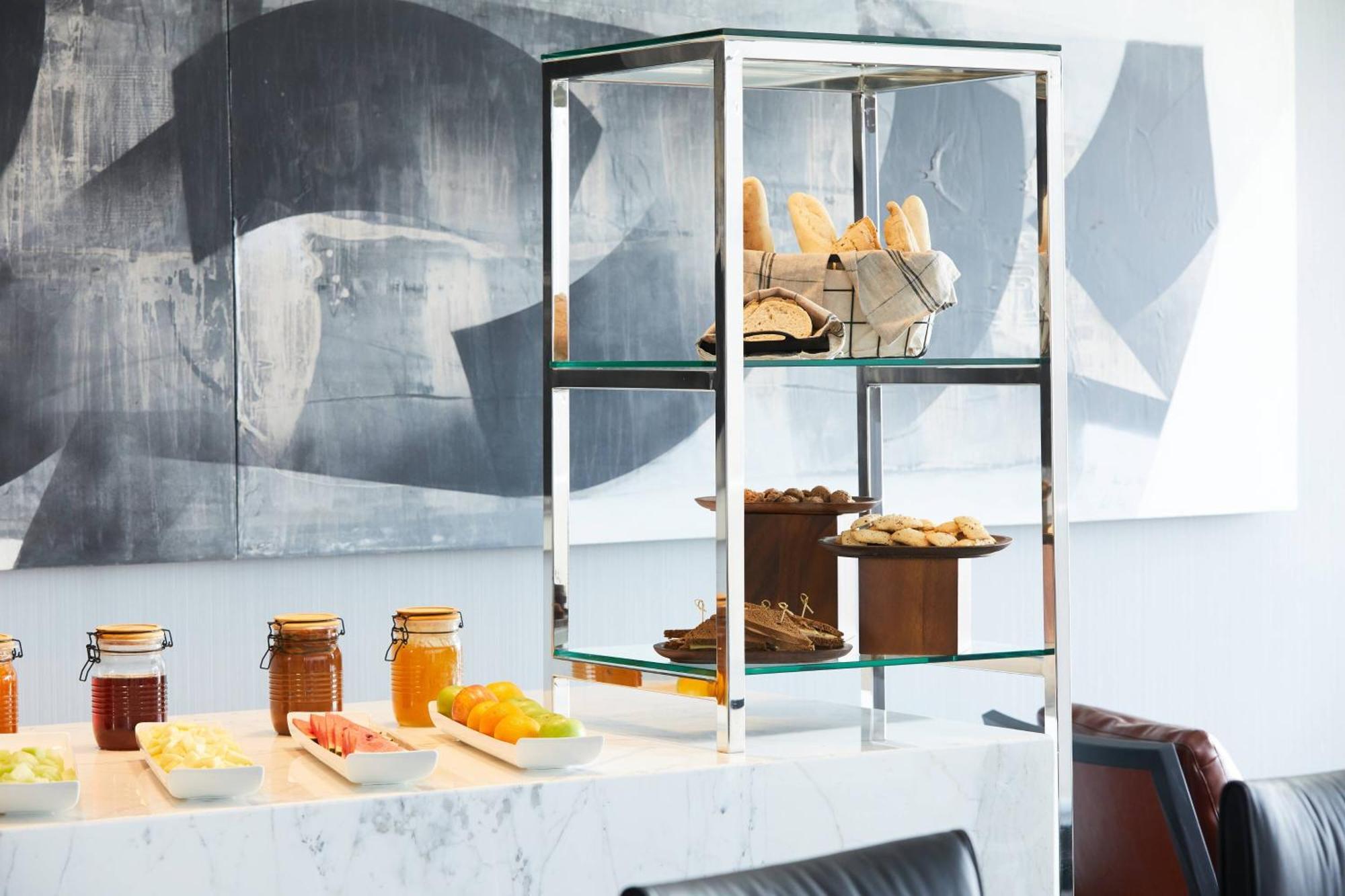 Ac Hotel By Marriott Santiago Cenco Costanera 4*