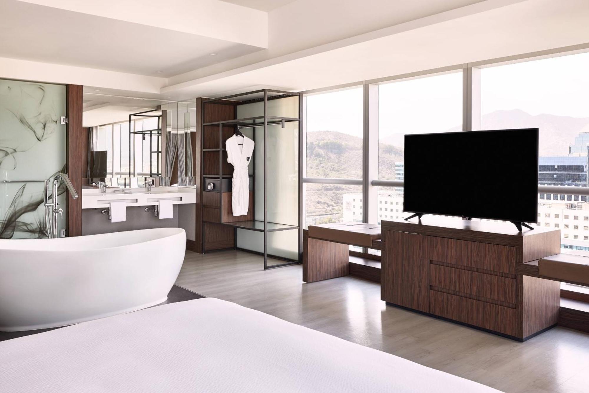Ac Hotel By Marriott Santiago Cenco Costanera Hotel 4*