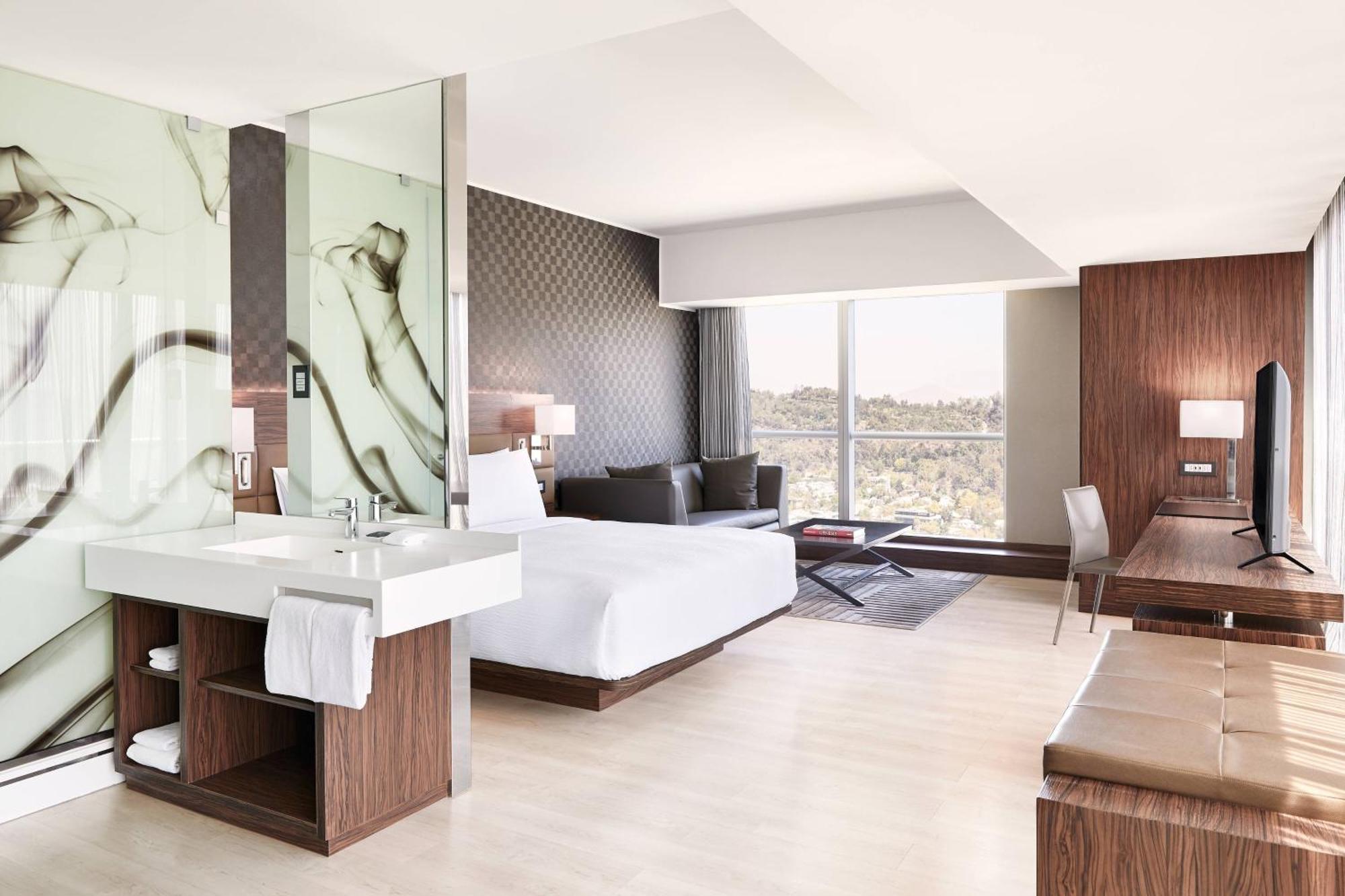 Ac Hotel By Marriott Santiago Cenco Costanera Santiago