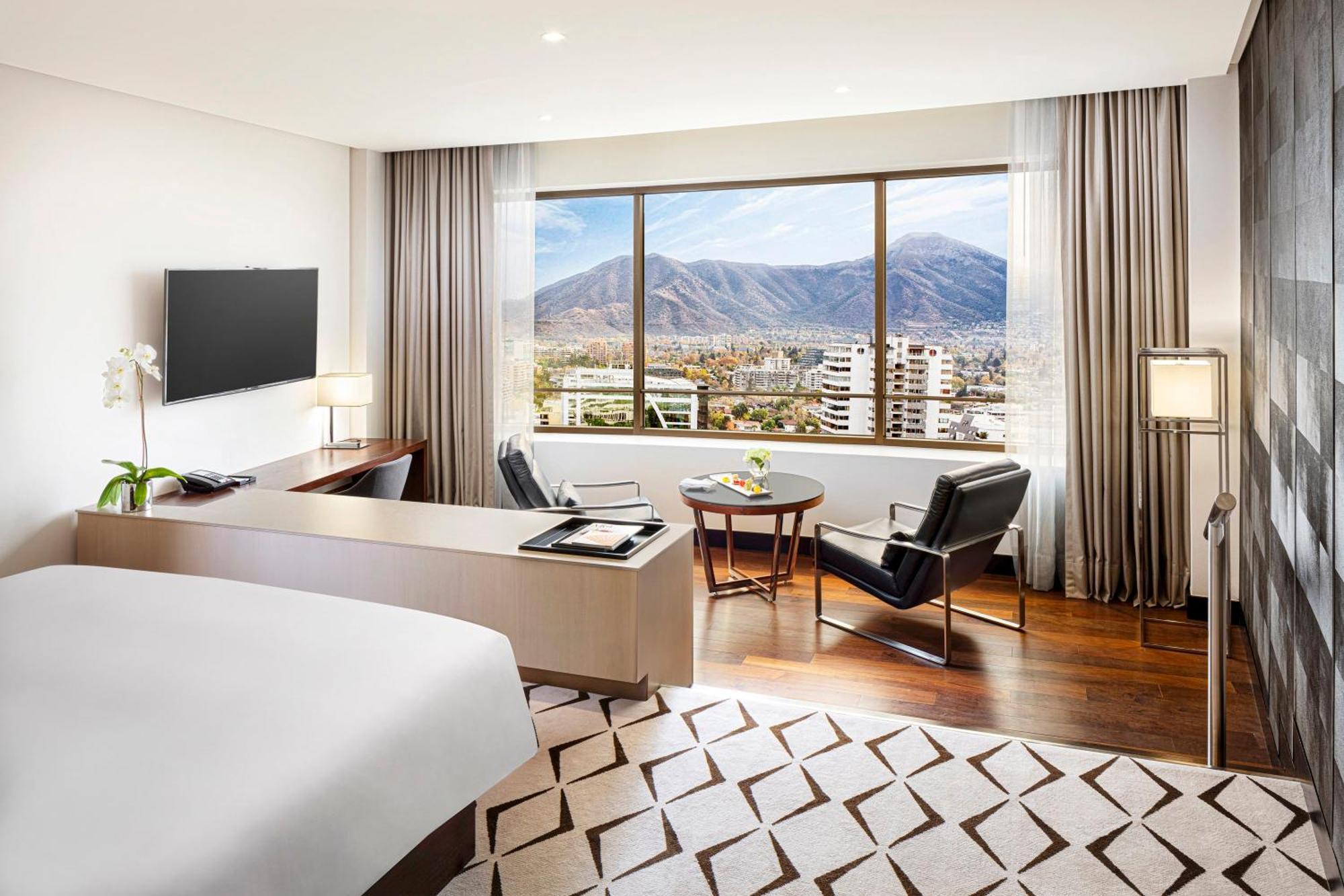 Mandarin Oriental, Santiago