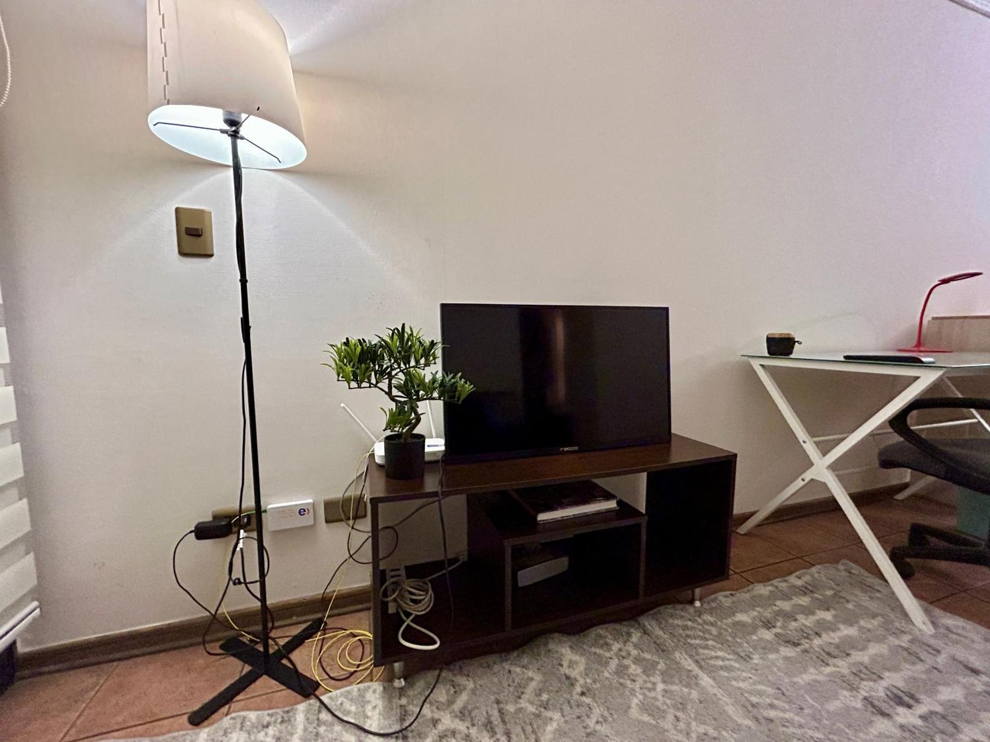 Departamento Entero Condes, Metro Escuela Militar Apartamento Santiago