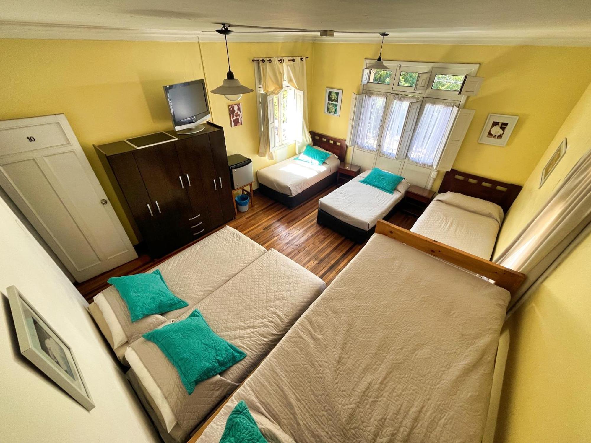 Boonen Hostel *