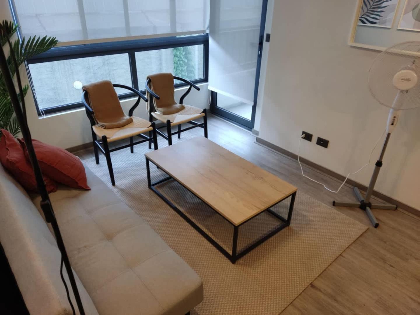 Comfortable In Close To Everything Apartment *