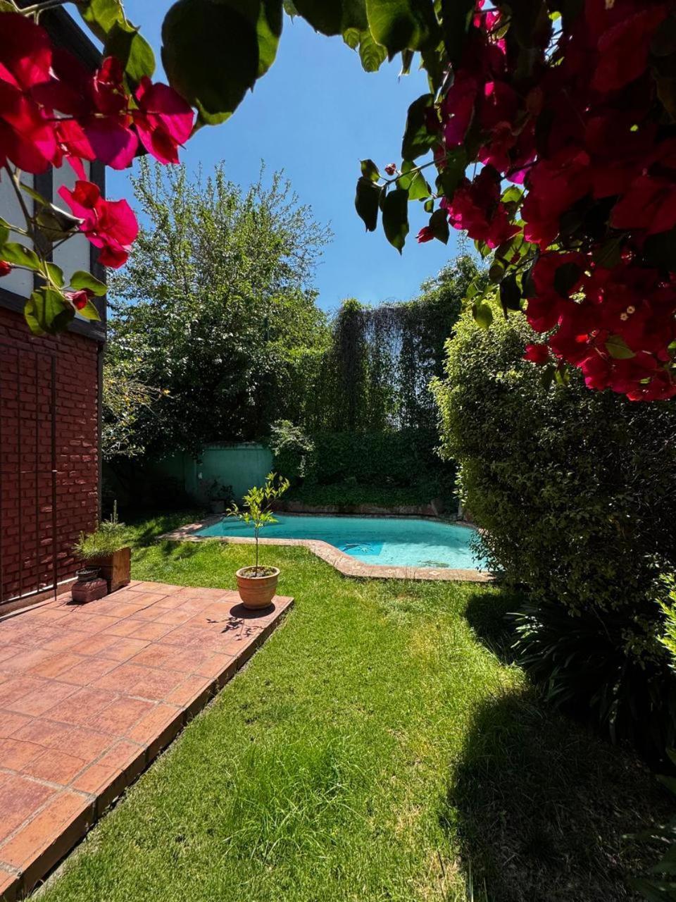 Homestay En Hermosa Casa En Barrio Pocuro