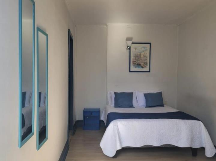 Casa Agustinas Hotel 2*