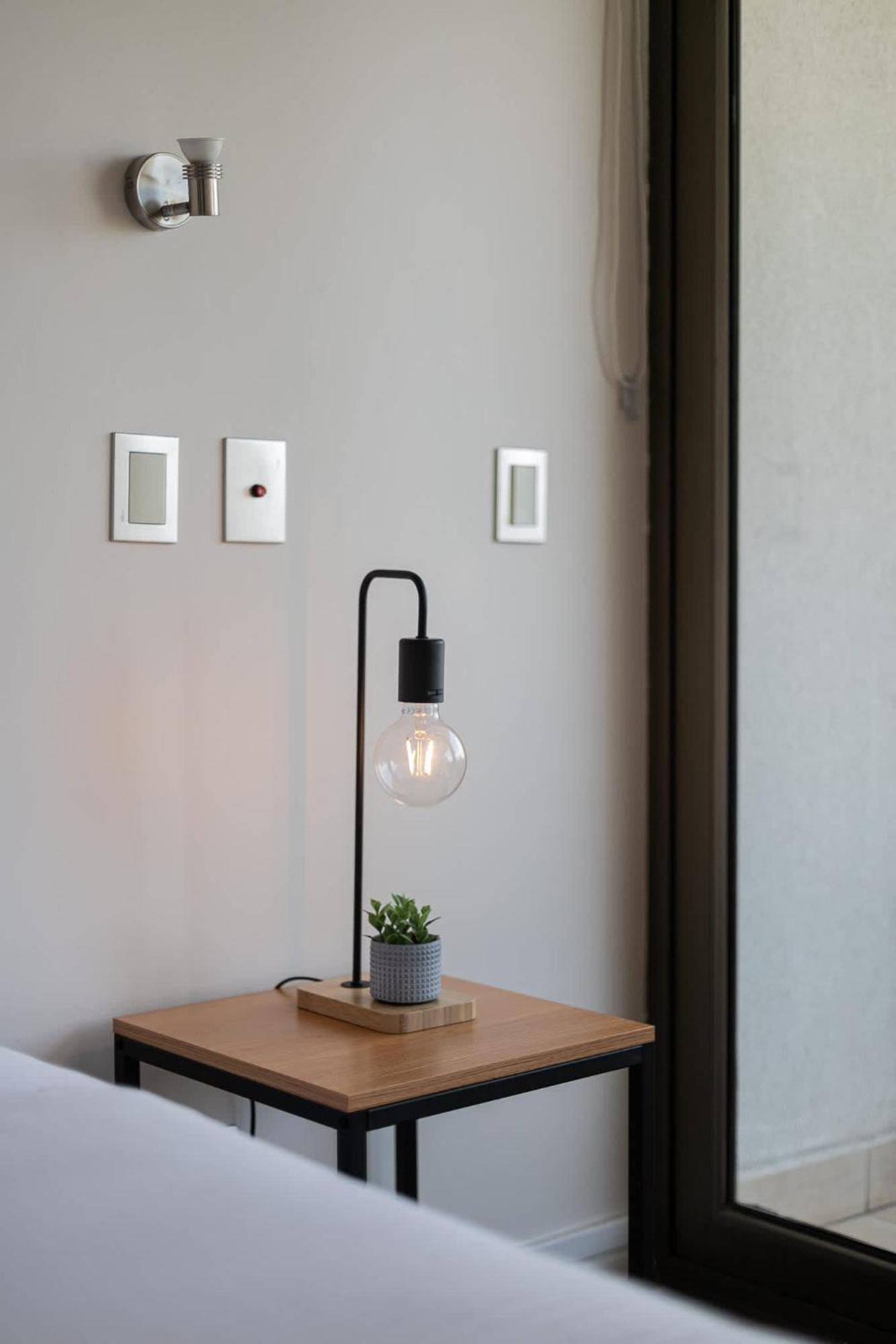 Modern Design Cozy 1b 1b Apartment *