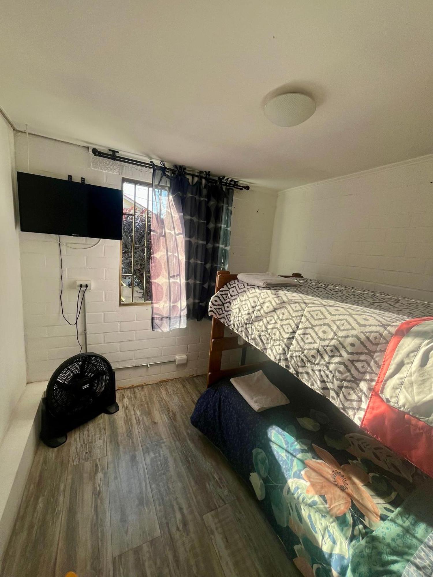 Hostel Tu Espacio Re - Casa Cerca Del Aeropuerto *