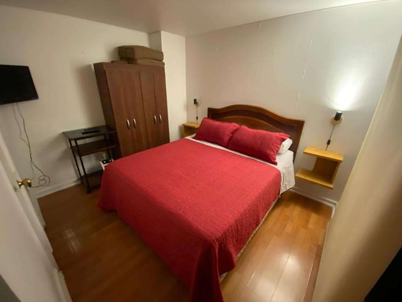 Luigi's Aparthotel *
