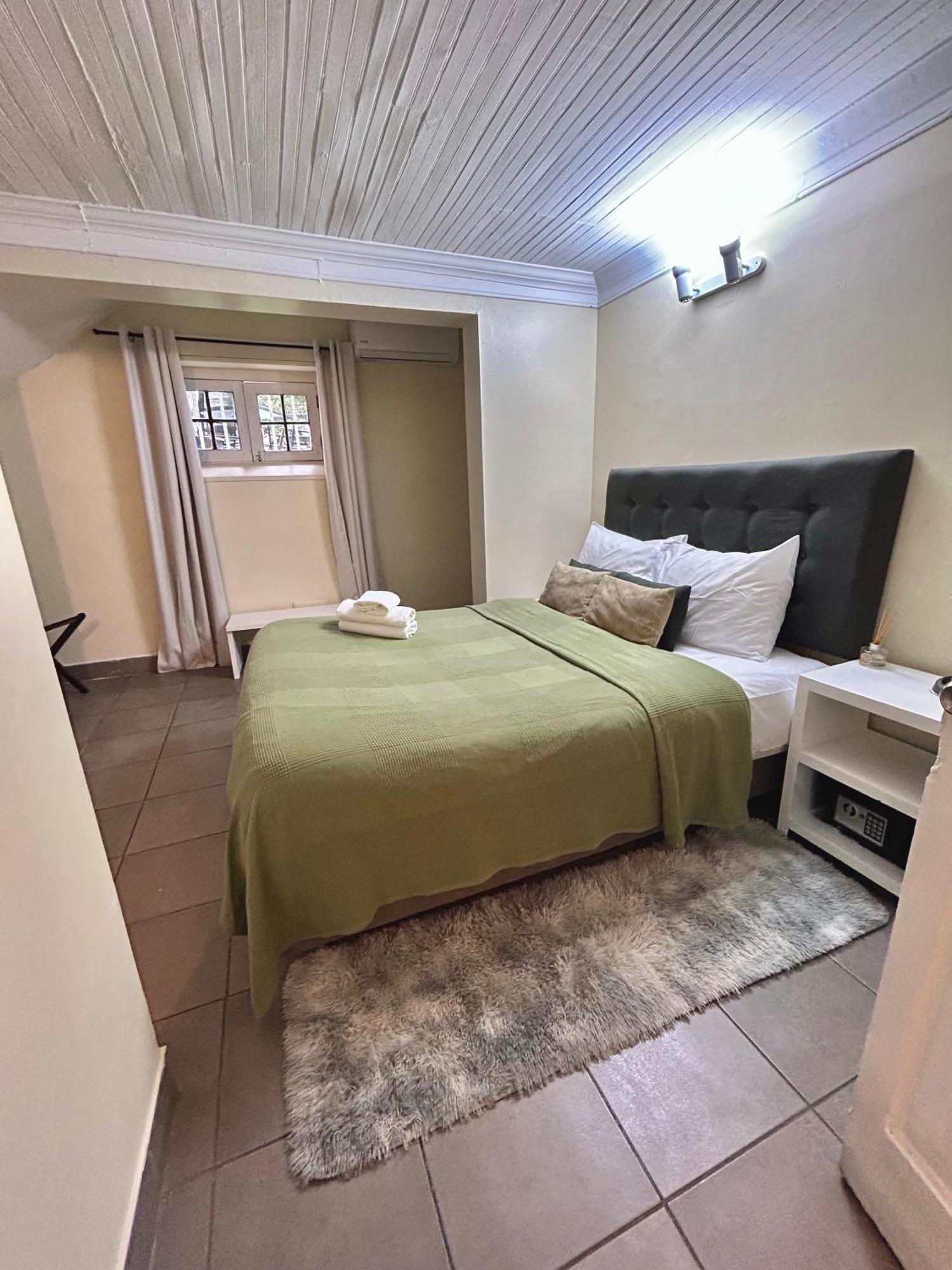 De Blasis Budget 3*