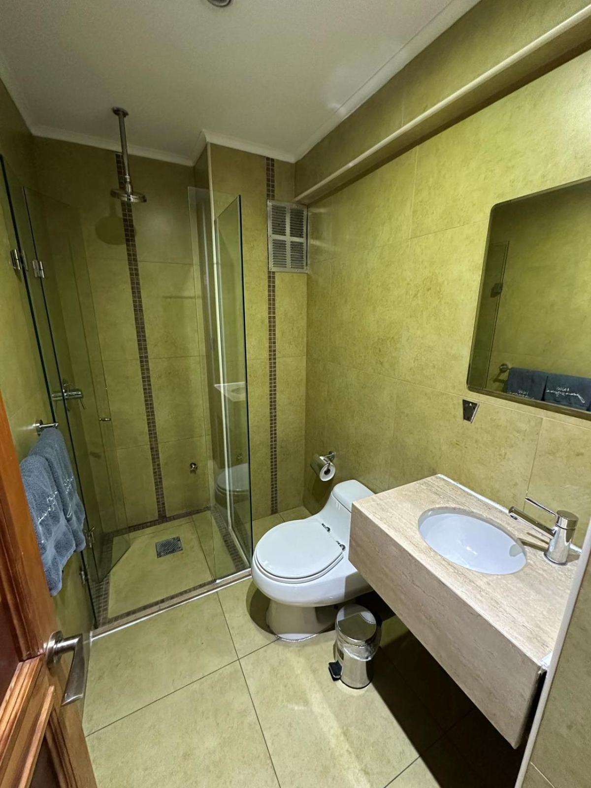 Khách sạn Guayaquil *