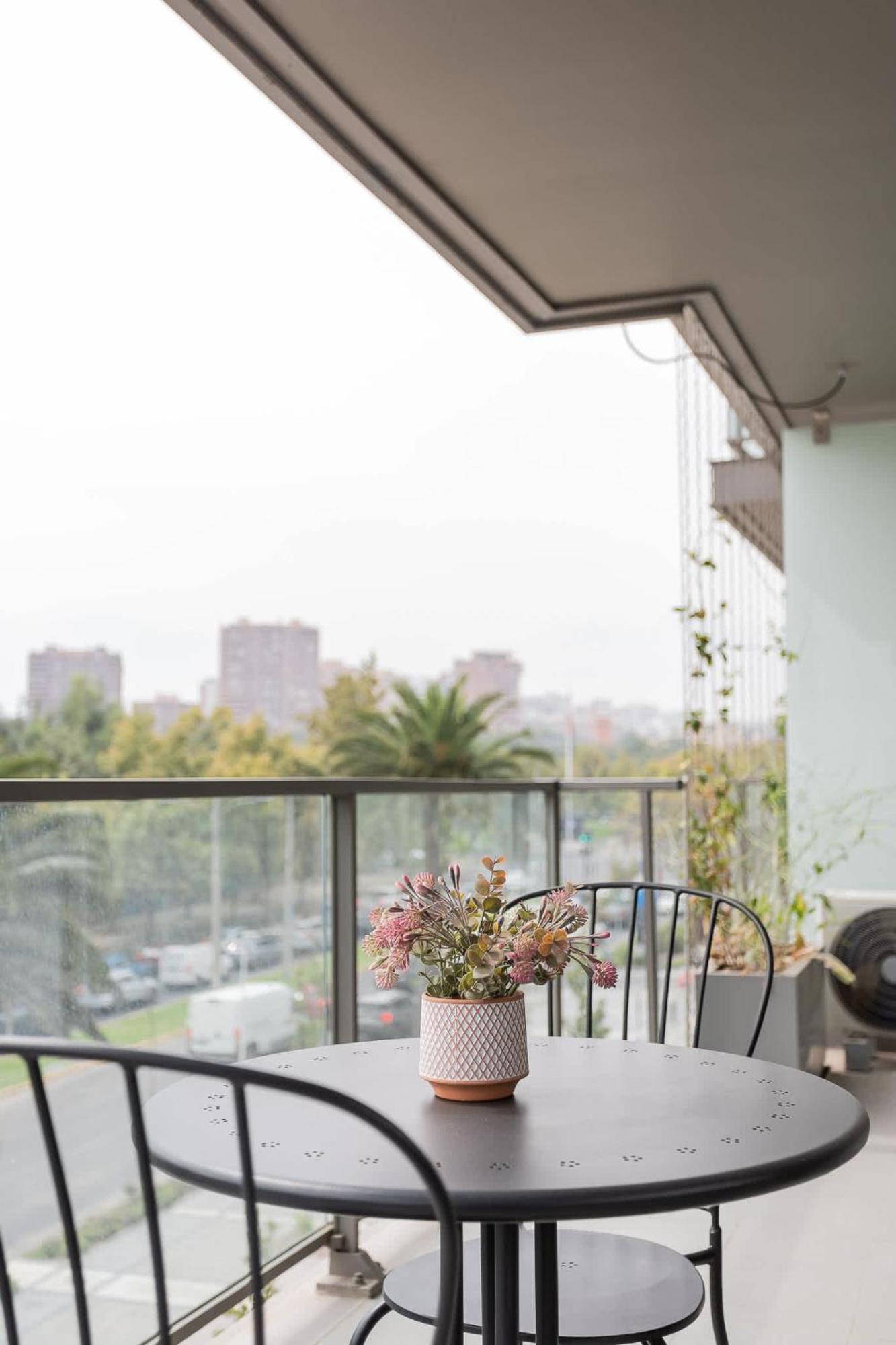 Apartment 2br Near Arauco Park & Apoquindo Santiago