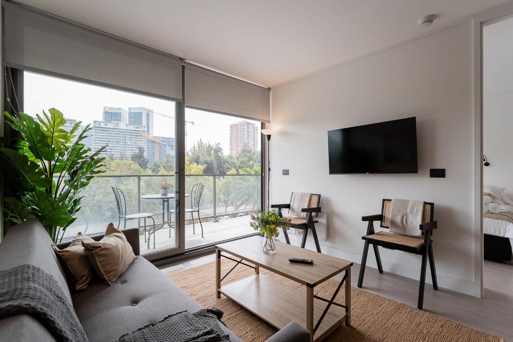 2br Near Arauco Park & Apoquindo * Santiago
