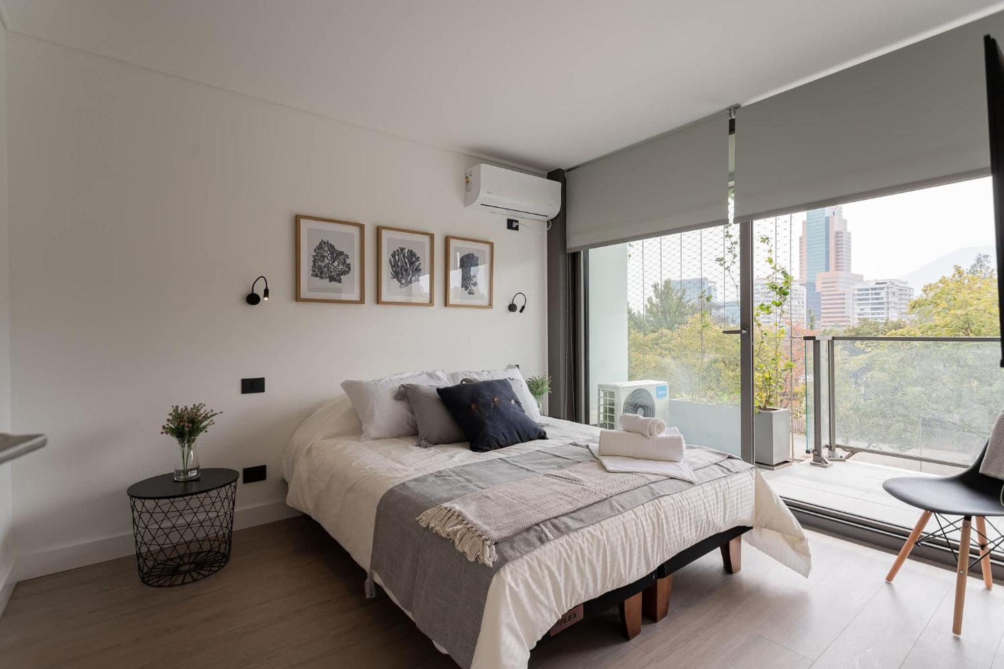2br Near Arauco Park & Apoquindo Apartment