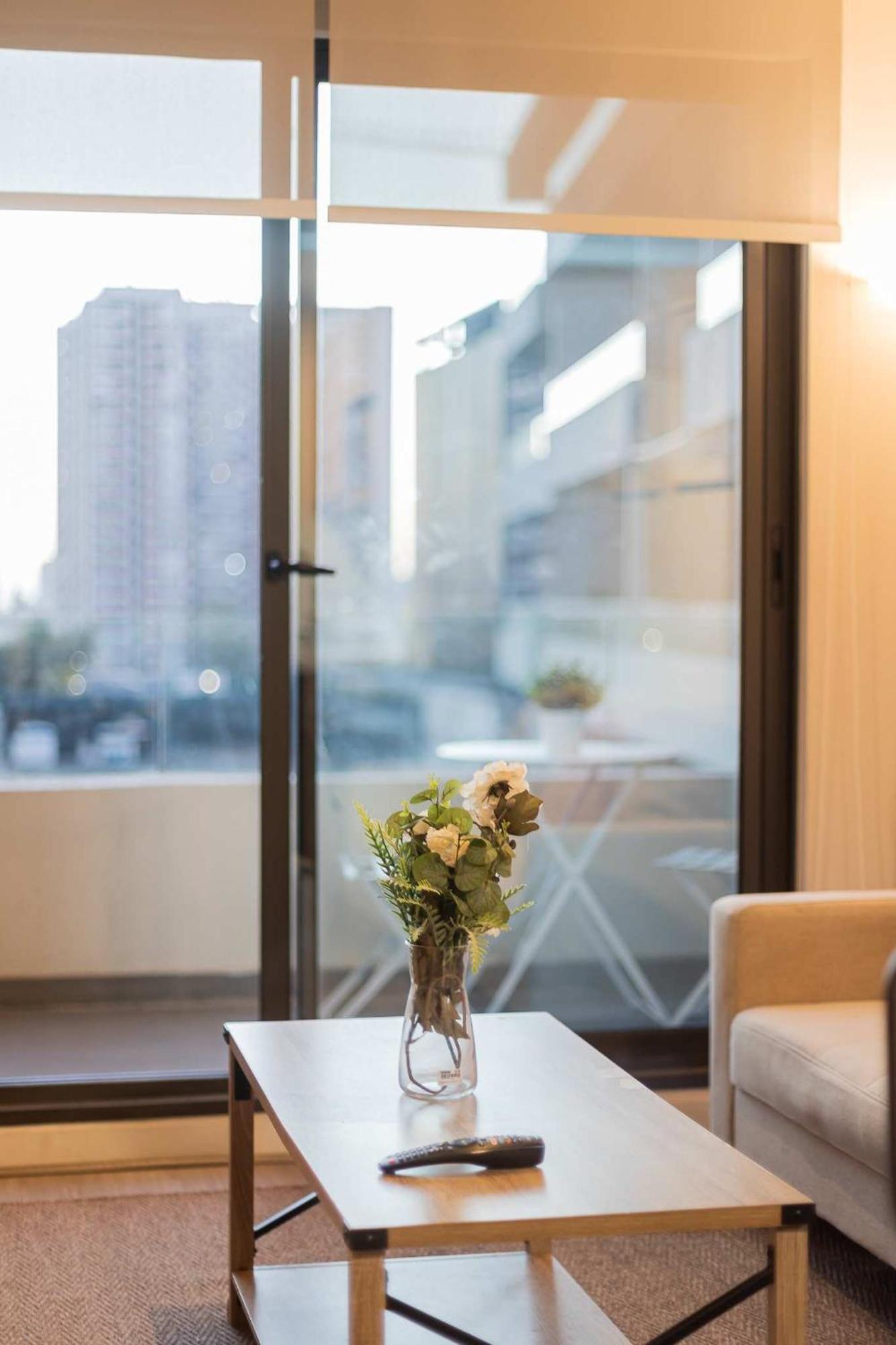Trendy 1br Nunoa Your Urban Getaway *