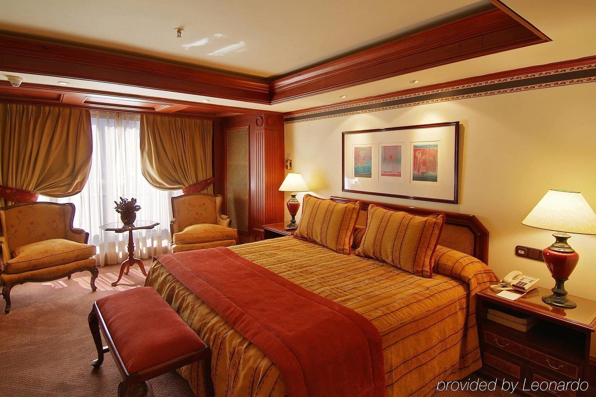 Plaza San Francisco 5*